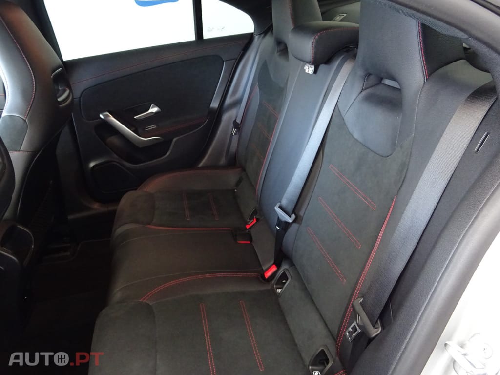 Mercedes-Benz CLA 250 e AMG Line