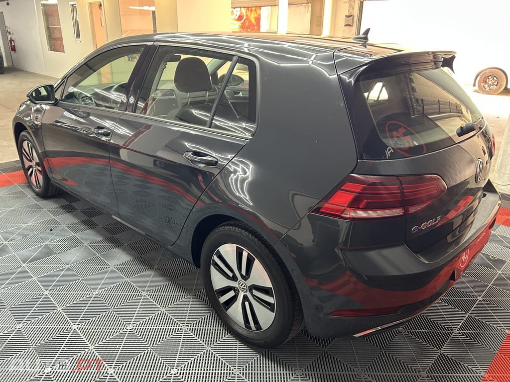 Volkswagen e-Golf AC/DC