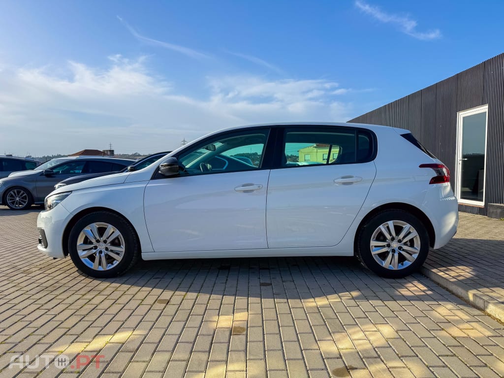Peugeot 308 1.5 BlueHDi Business Line