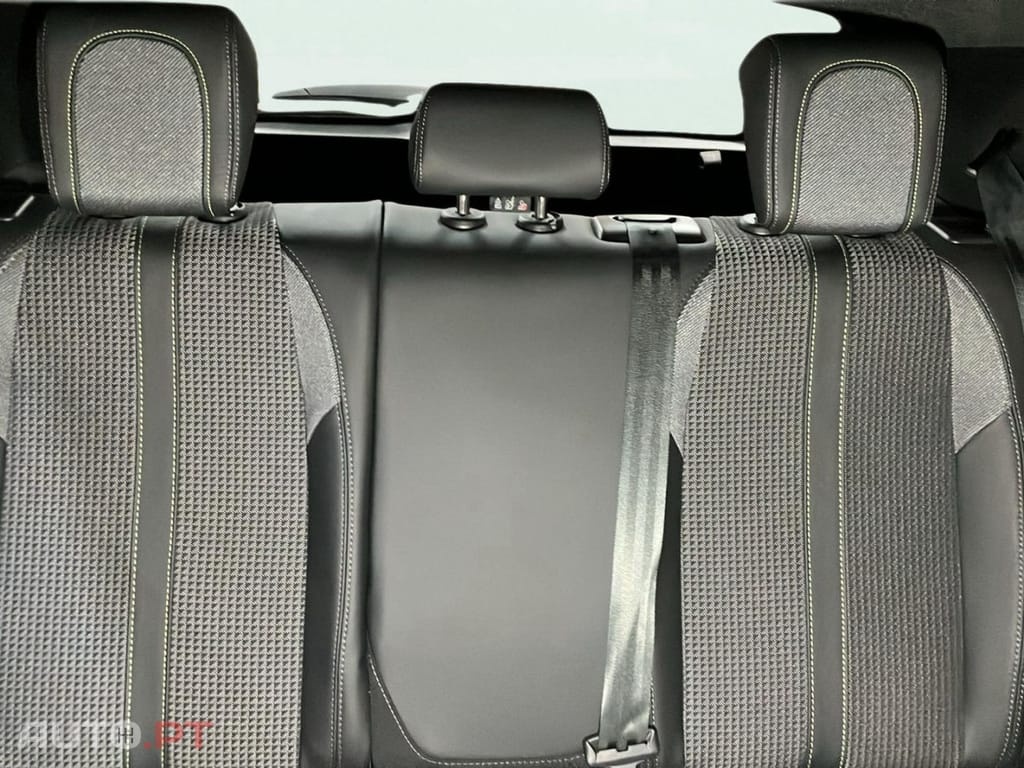 Peugeot E-208 50 KWh GT