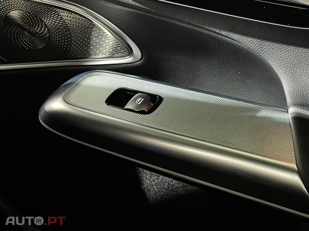 Mercedes-Benz E 300 de 4Matic 9G-TRONIC AMG Line