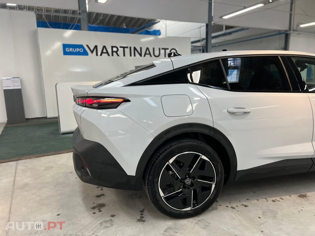 Peugeot E-408 58 kWh GT