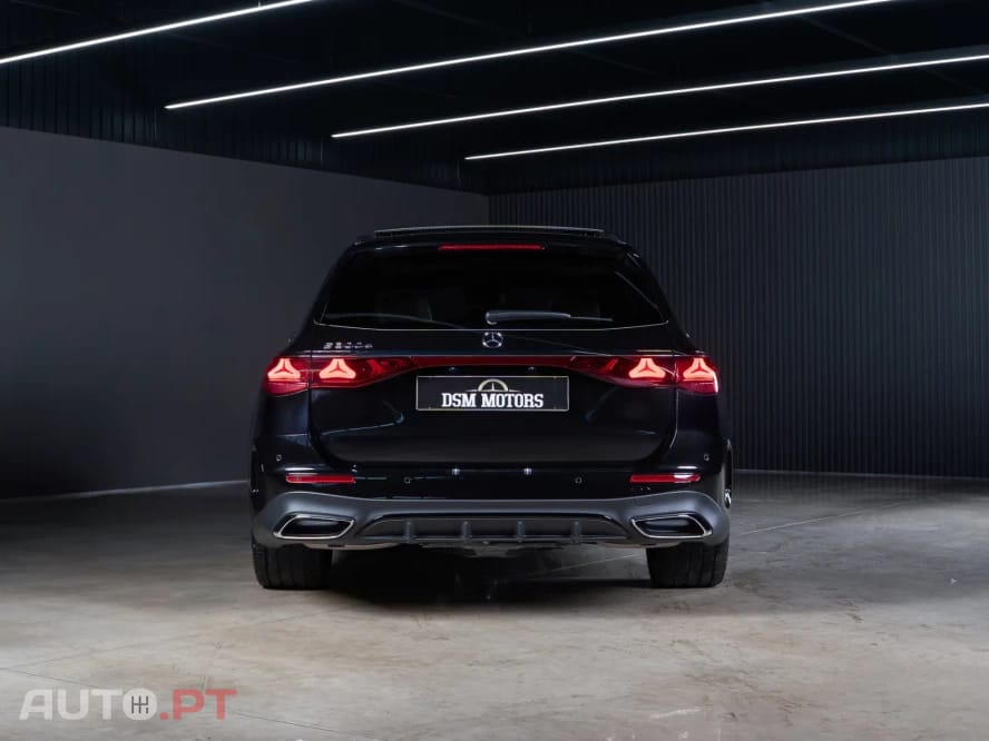 Mercedes-Benz E 300 9G-TRONIC AMG Line