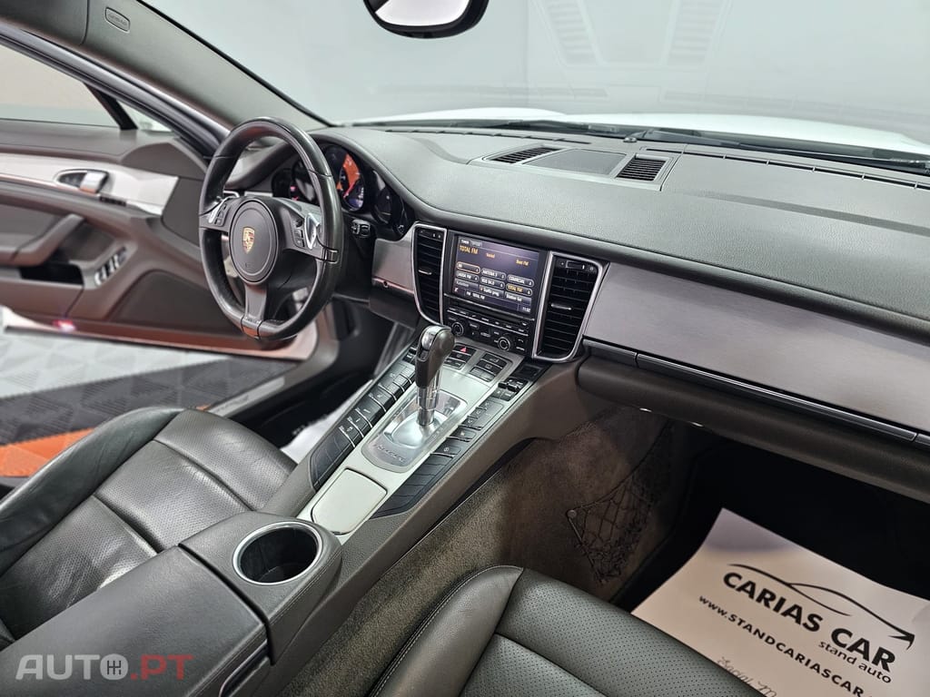 Porsche Panamera Platinum Edition