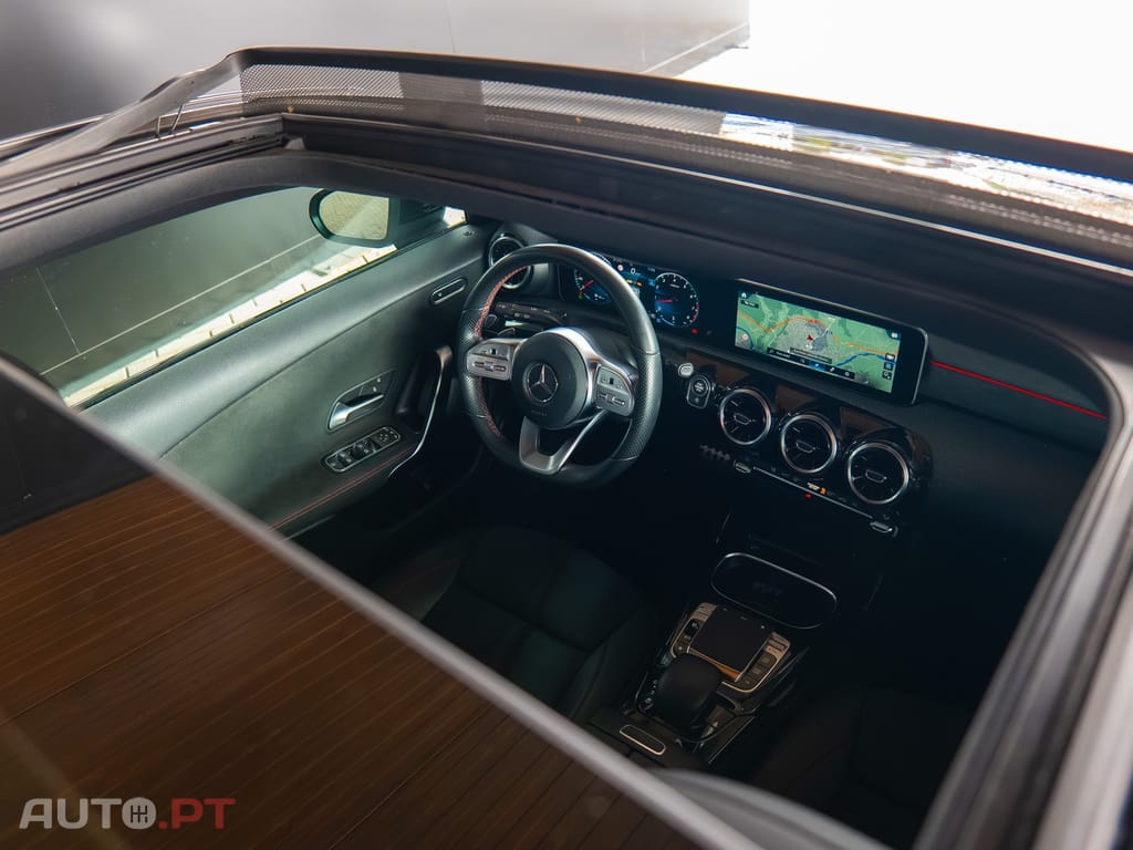 Mercedes-Benz A 35 AMG 4Matic Speedshift DCT 7G