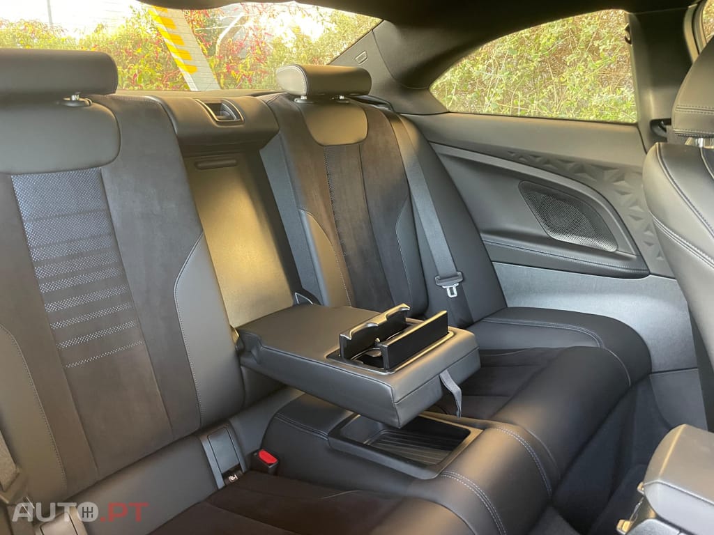 BMW 218 i Pack Desportivo M Auto