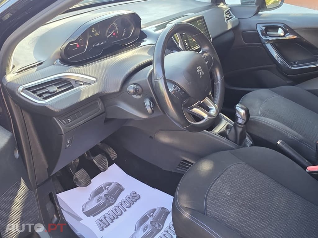 Peugeot 208 1.2 PureTech Style