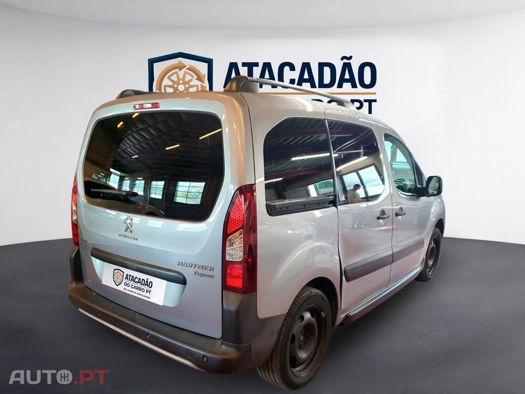 Peugeot Partner 1.2 PureTech Outdoor — fotografia 9