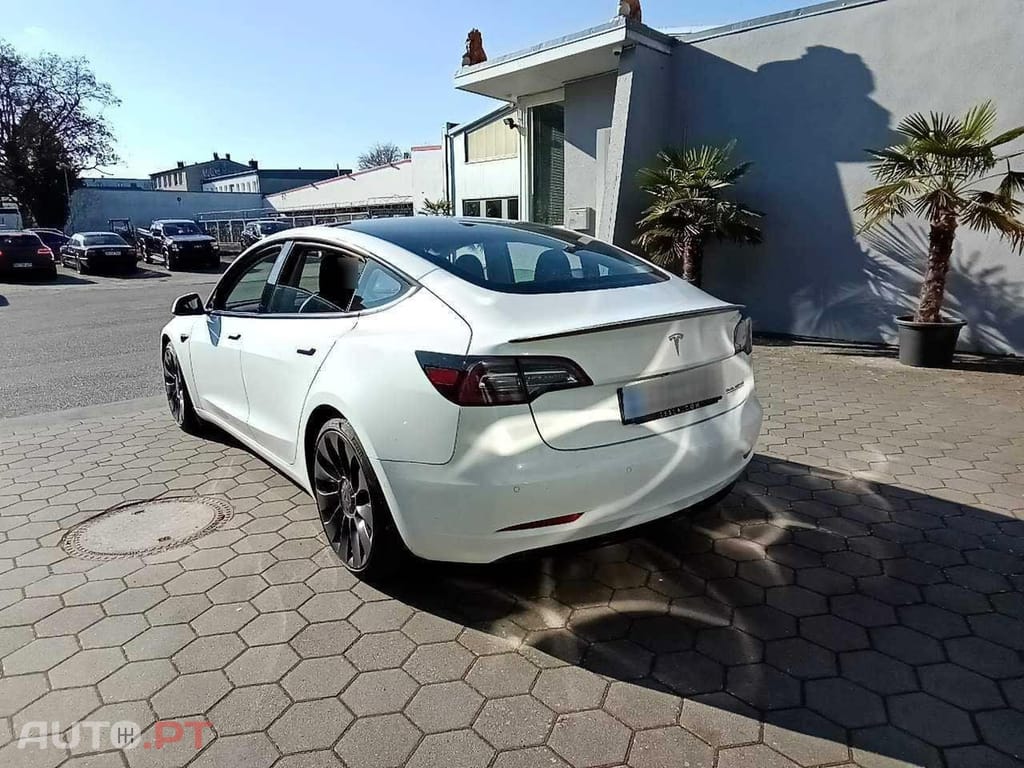 Tesla Model 3 Performance Dual Motor AWD