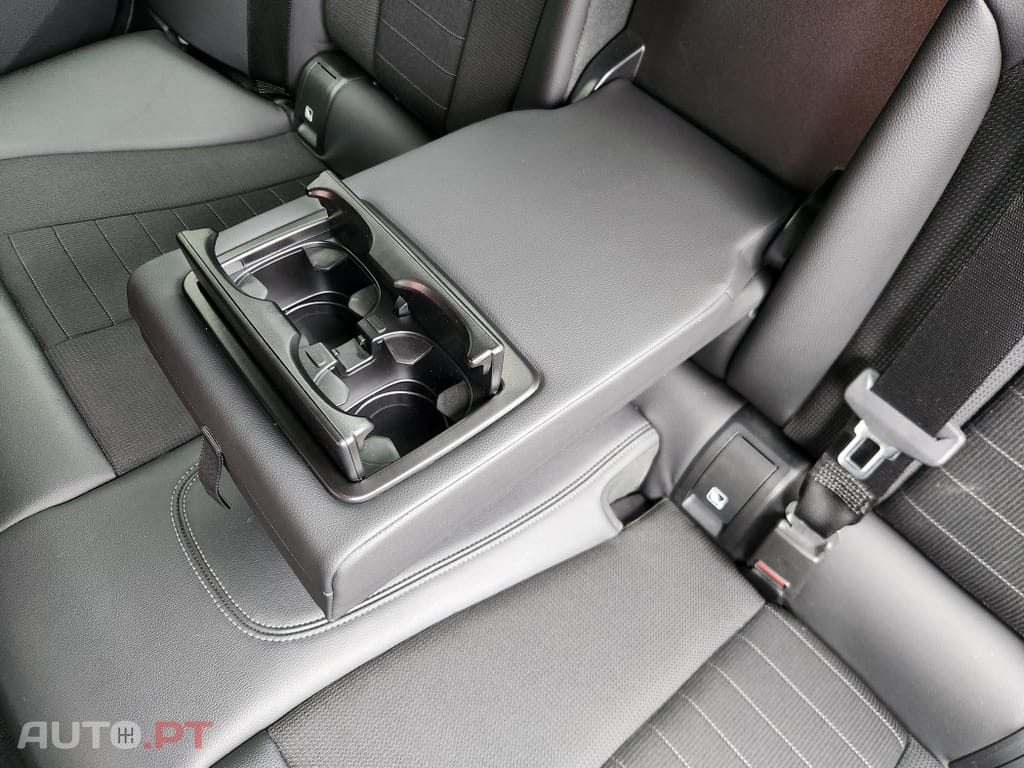 BMW 320 e Line Sport Auto
