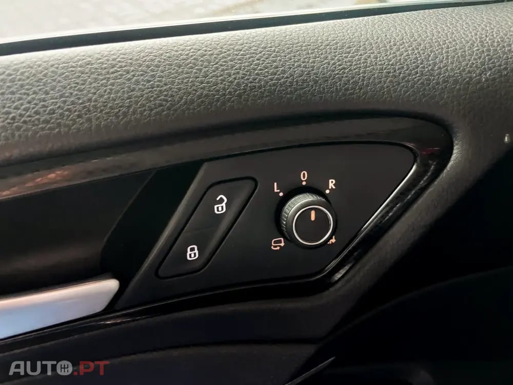 Volkswagen Golf Variant 1.6 TDi GPS Edition — fotografia 27
