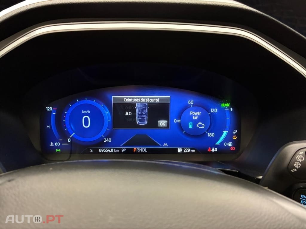 Ford Kuga 2.5 FHEV Powershift Titanium