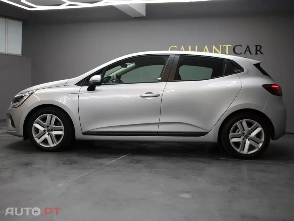 Renault Clio other_Outro