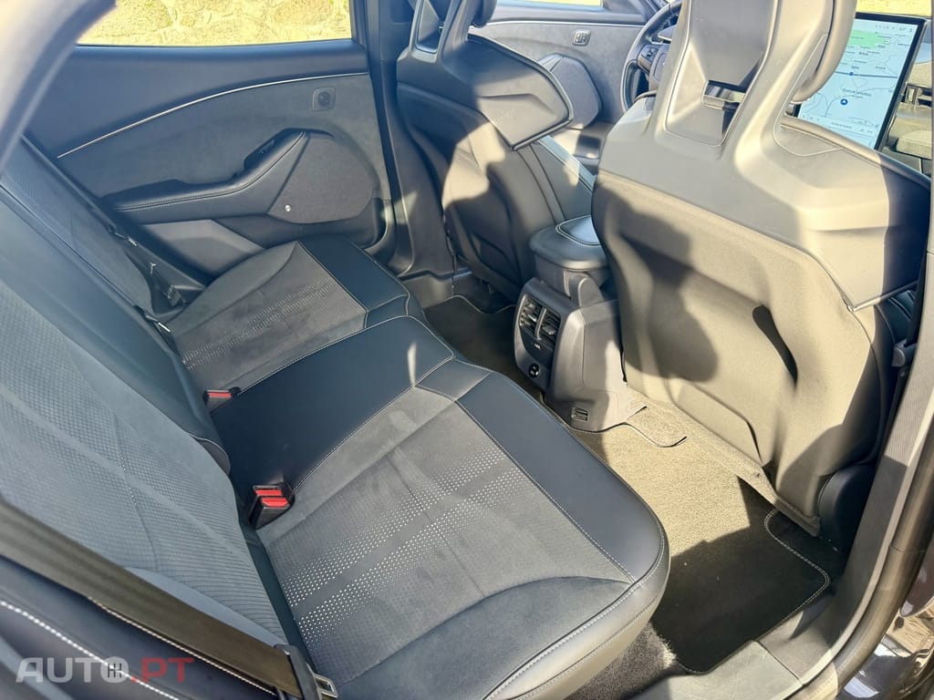 Ford Mustang Mach-E 90.5 kWh GT AWD