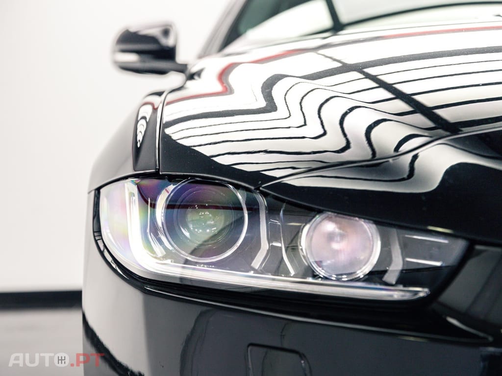 Jaguar XE 2.0 D R-Sport Aut.