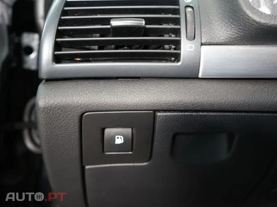 Peugeot 407 Coupé 2.0 HDi