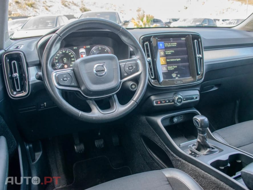 Volvo XC40 2.0 D3 Momentum