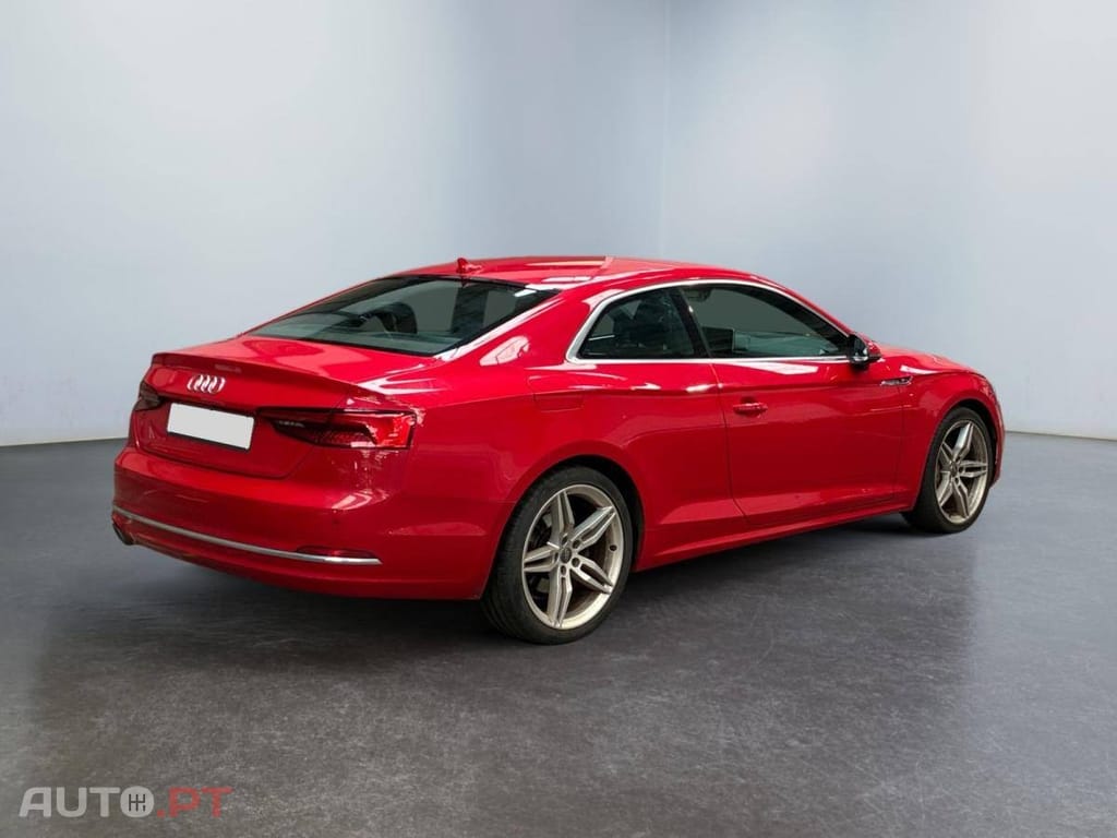 Audi A5 2.0 TDi tronic S-line
