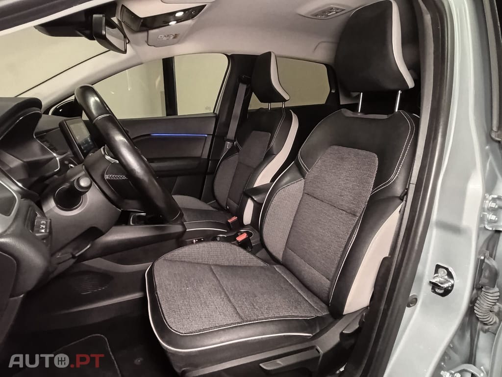 Renault Captur 1.0 TCe Intense 