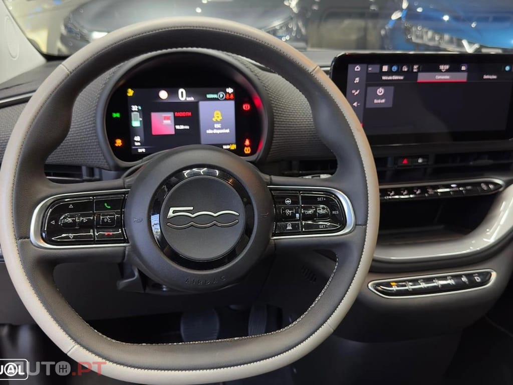 Fiat 500e La Prima