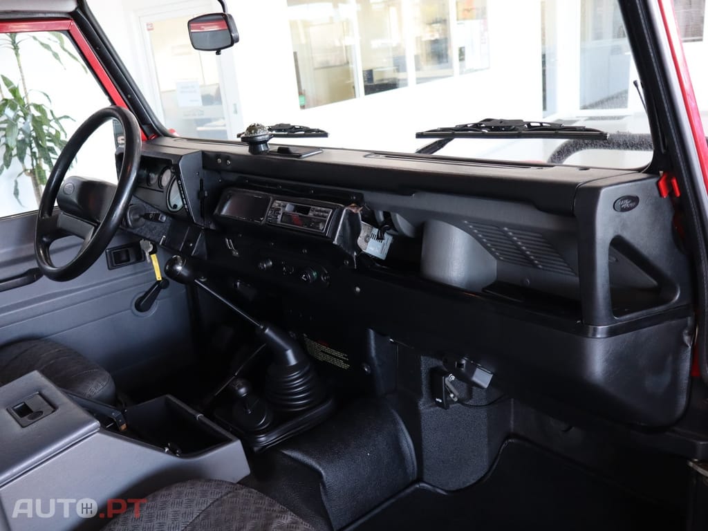 Land Rover Defender 110 2.5 TD5 Metal Top