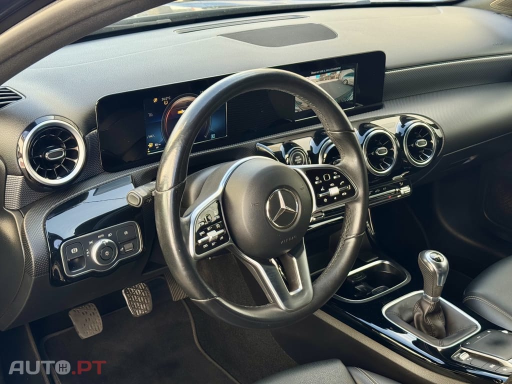 Mercedes-Benz A 180 d Style — fotografia 23