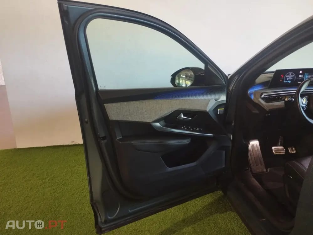 Peugeot E-5008 73 kWh GT