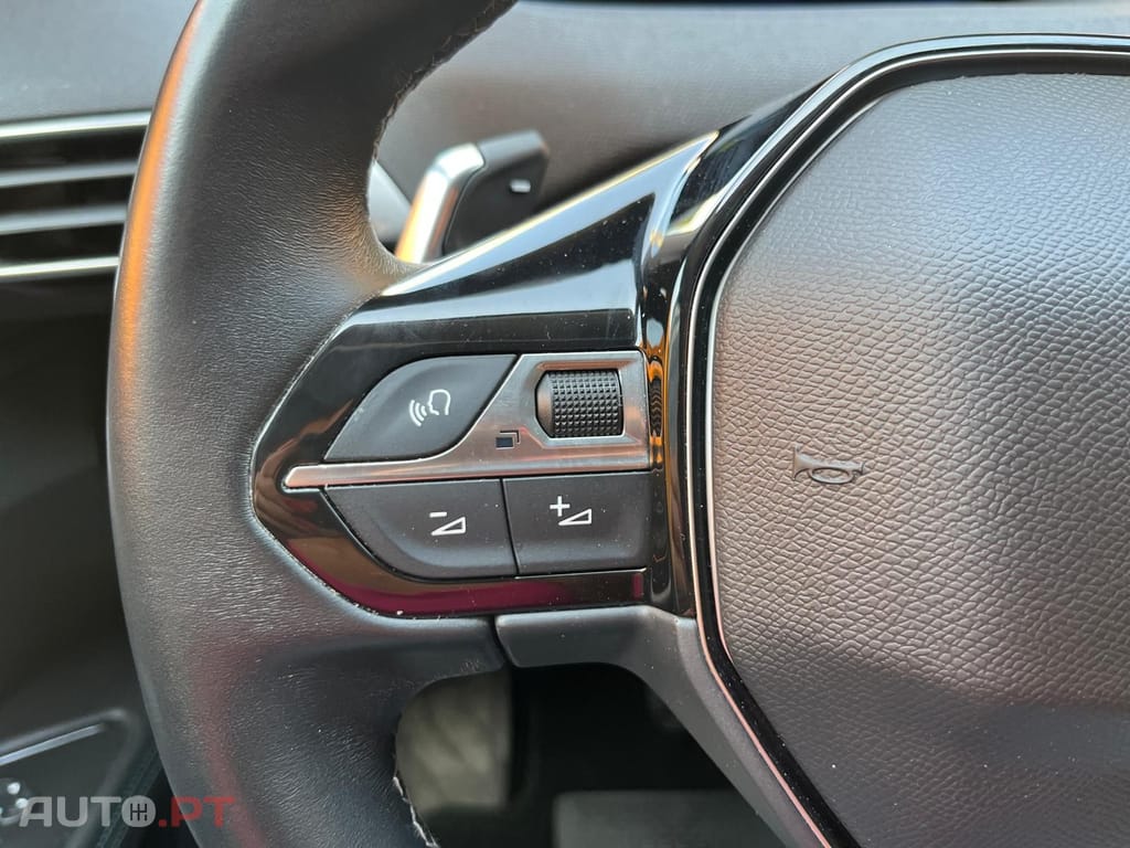 Peugeot 3008 I.V.A DEDUTÍVEL 1.6 ALLURE PACK HYBRID
