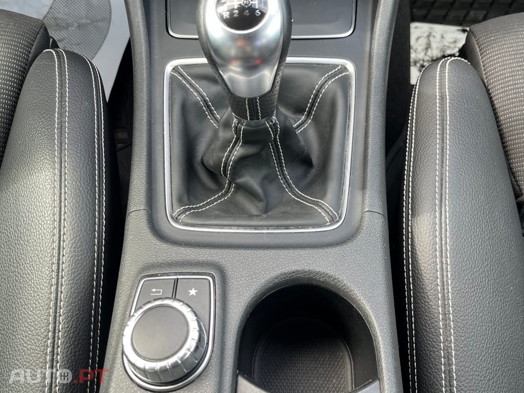 Mercedes-Benz GLA 200 d Urban