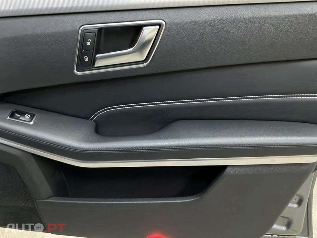 Mercedes-Benz E 300 Bluetec Hybrid Avantgarde