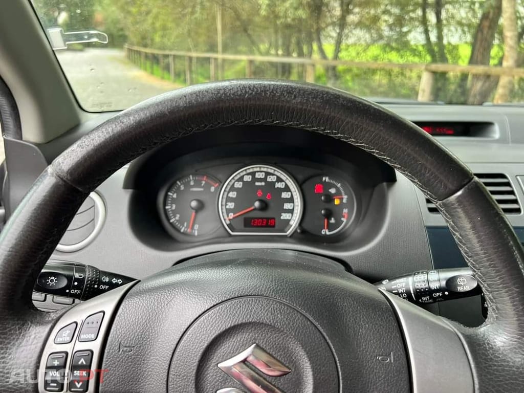 Suzuki Swift 1.3 16V Sport