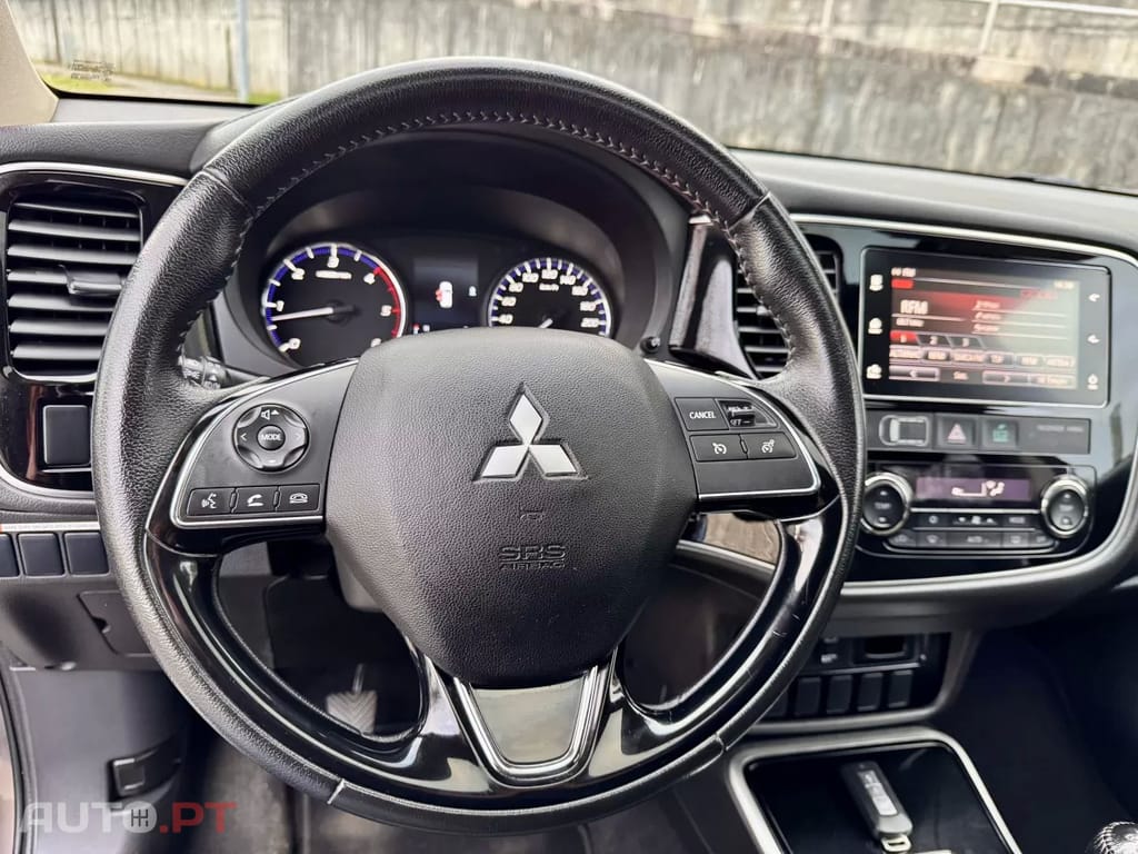 Mitsubishi Outlander 2.2 DI-D Intense