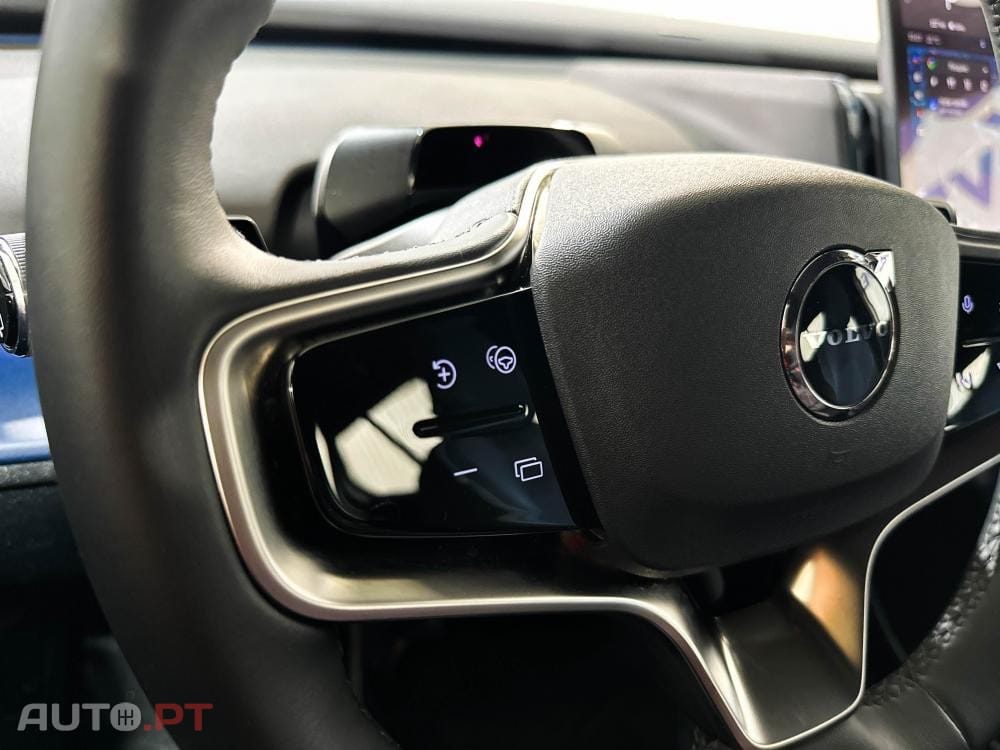 Volvo EX30 Single Motor Extended Range RWD Plus