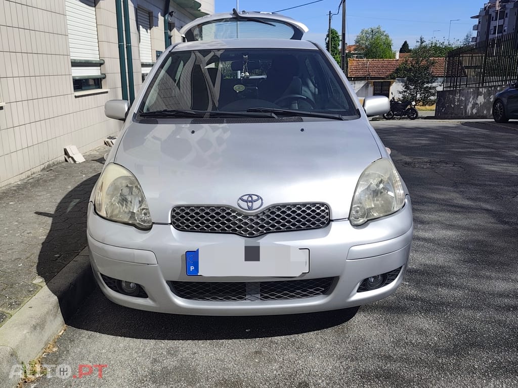 Toyota Yaris Vvti