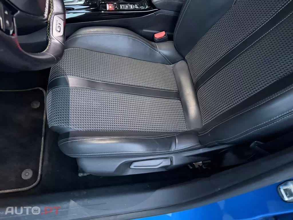 Peugeot E-208 50 kWh GT Line