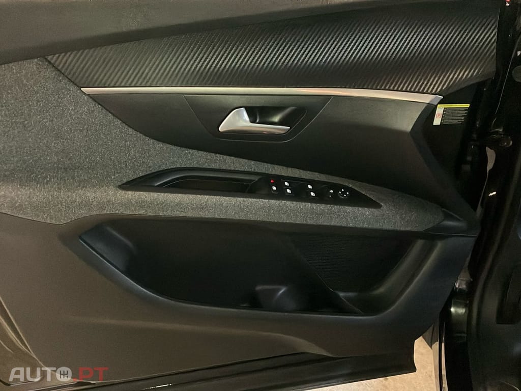 Peugeot 3008 1.2 PureTech Active Pack EAT8