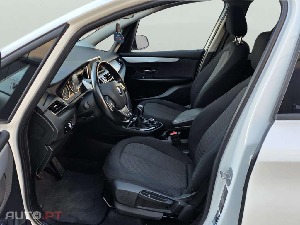 BMW 218 Gran Tourer d 7L Line Luxury