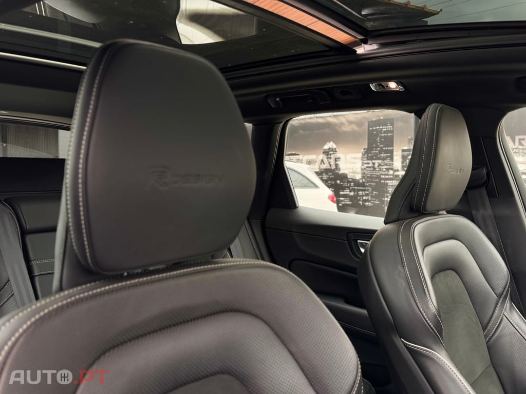 Volvo XC60 2.0 T8 PHEV R-Design Expression AWD