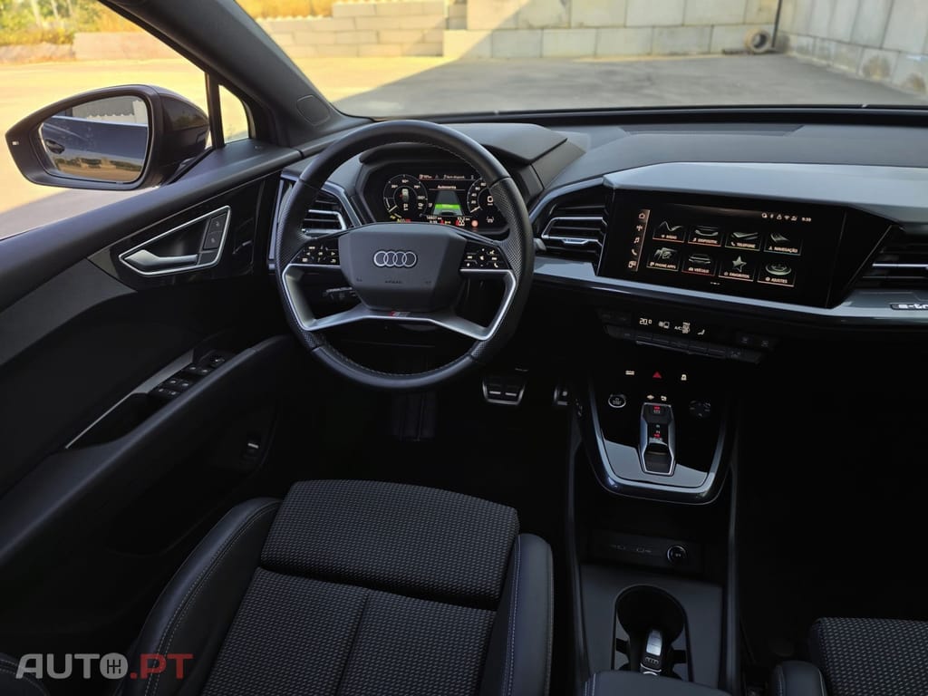 Audi Q4 E-Tron 45 82 kWh SE Business Plus