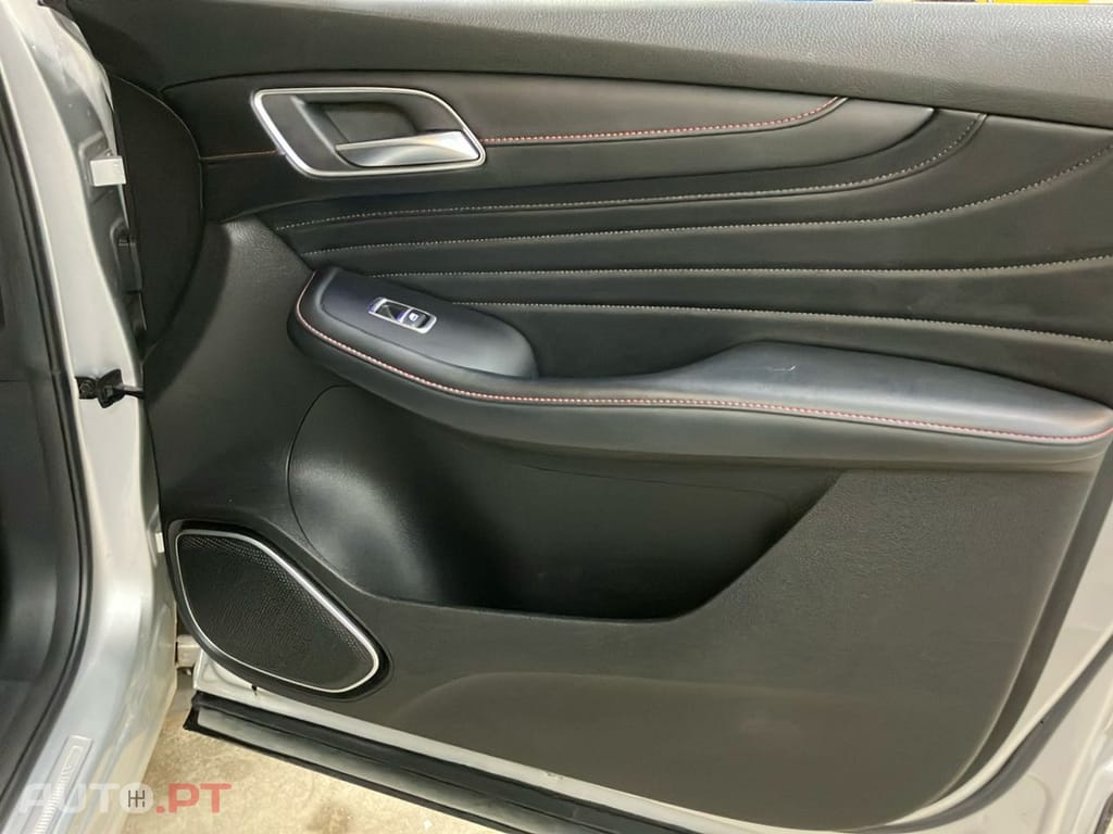 MG EHS 1.5 T-GDI Plug-in Hybrid Luxury