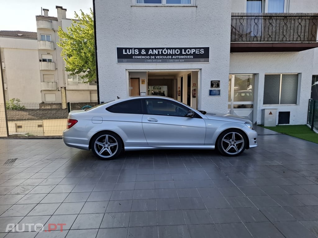 Mercedes-Benz C 220 AMG
