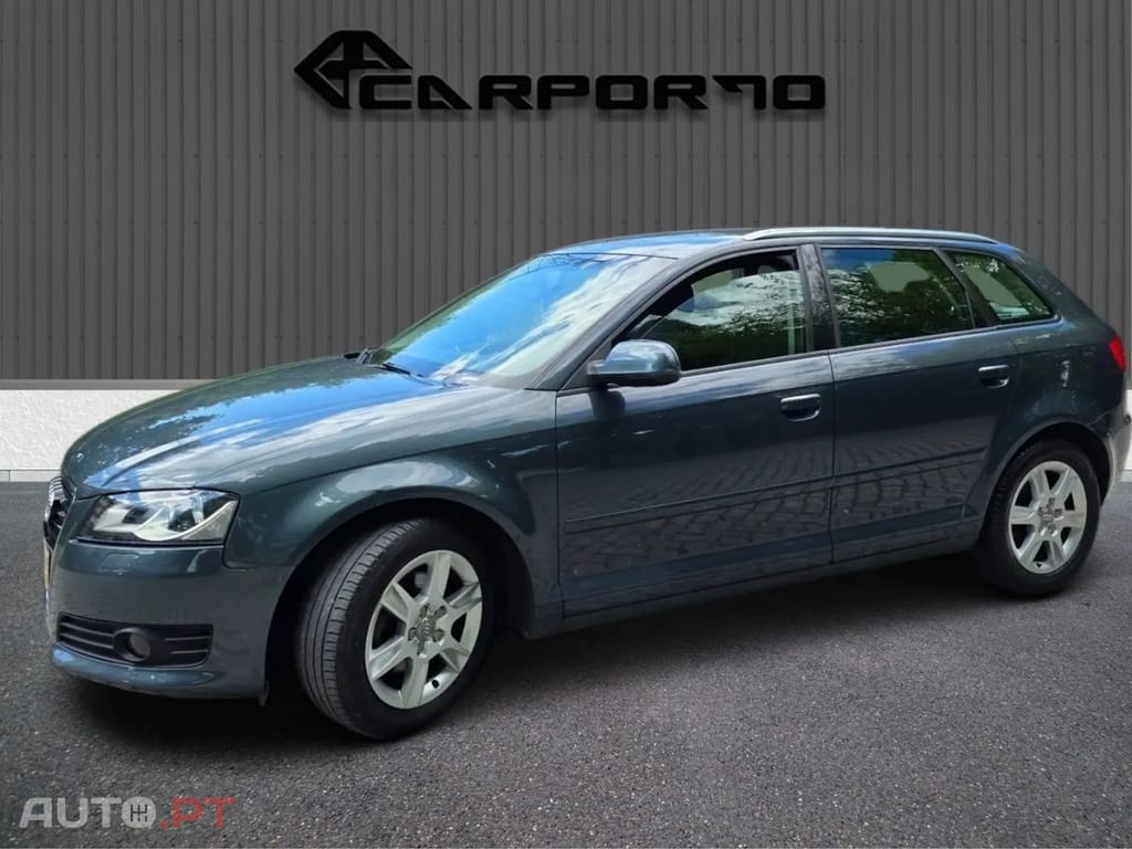 Audi A3 Sportback 2.0 TDi Attraction — fotografia 8