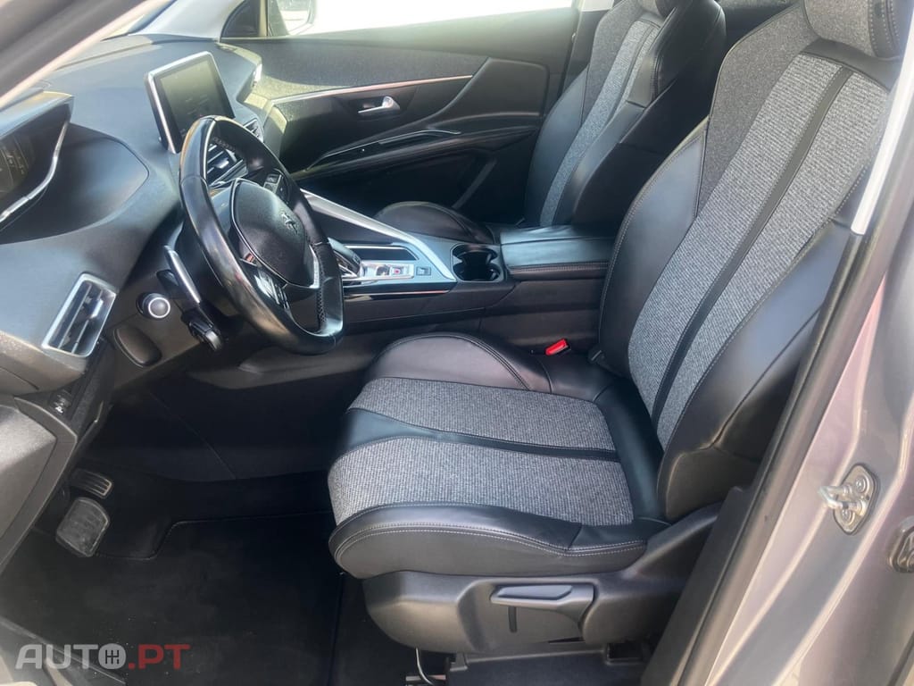 Peugeot 3008 1.6 BlueHDi Allure Grip Control EAT6