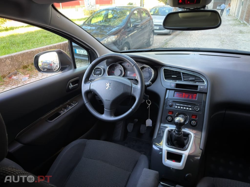 Peugeot 5008 1.6 HDi 7L Active