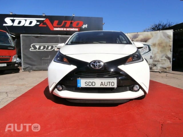 Toyota Aygo 1.0 X-Play+X-Touch