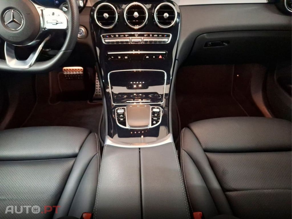 Mercedes-Benz GLC 300 de 4M AMG I.V.A DEDUTÍVEL 