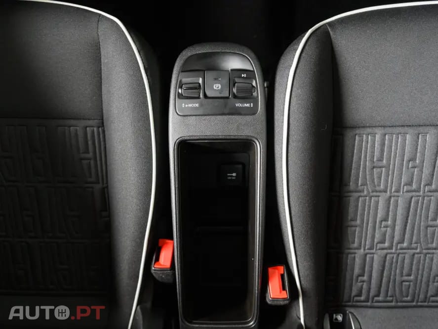 Fiat 500e Action