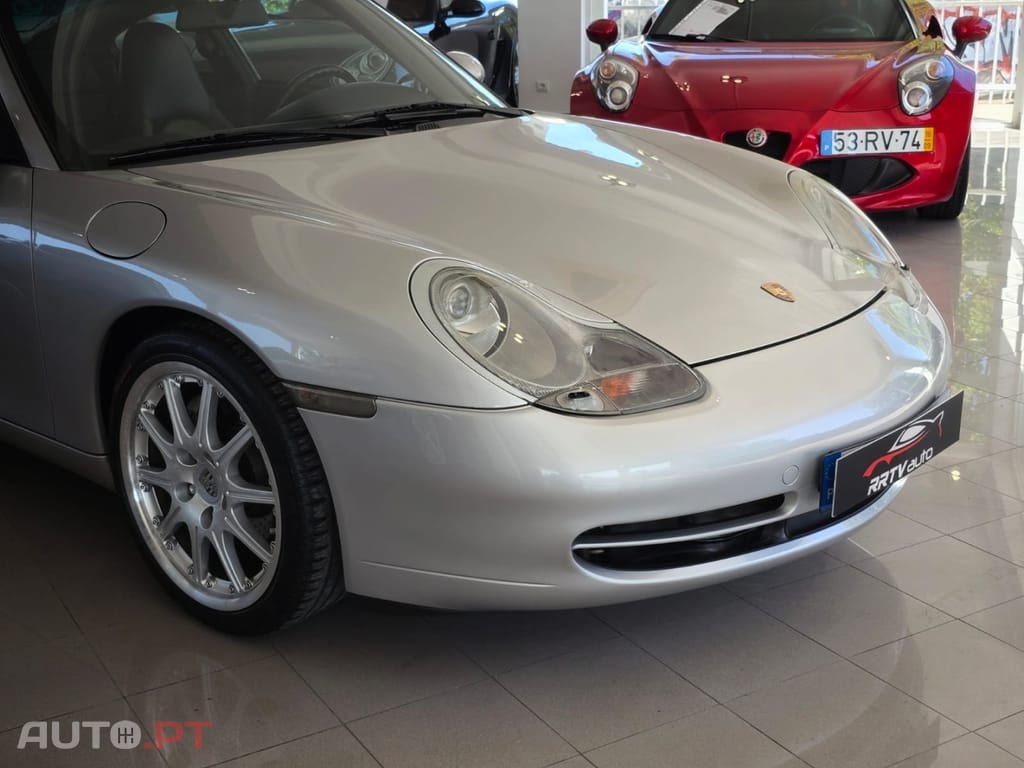 Porsche 996 Carrera 4 Coupé