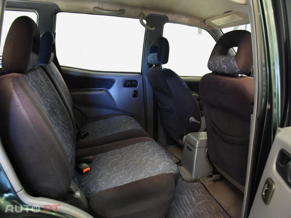 Nissan Terrano II 2.7 TDi SR AC+ABS