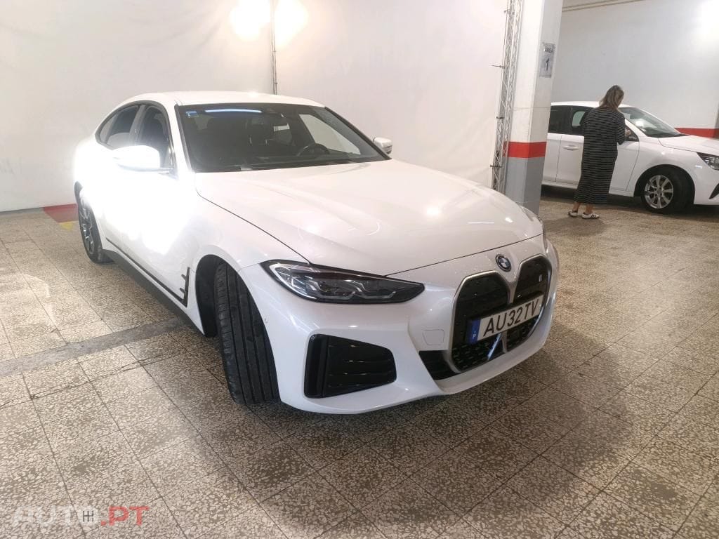 BMW i4 eDrive40 Desportiva M